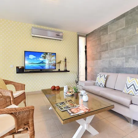Mira Salobre Luxury Retreat In Gran Canaria Private Outdoor Heatable Pool Bbq Facilities Shaded Outdoor Dining Area Salobre Golf, Villa *