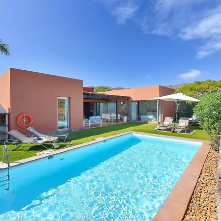 Mira Salobre Luxury Retreat In Gran Canaria Private Outdoor Heatable Pool Bbq Facilities Shaded Outdoor Dining Area Salobre Golf, Villa *