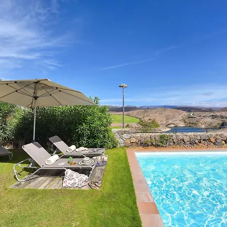 Mira Salobre Luxury Retreat In Gran Canaria Private Outdoor Heatable Pool Bbq Facilities Shaded Outdoor Dining Area Salobre Golf,